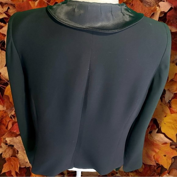 Armani Collezioni Black 100% Silk Button-Up Blazer with Rose Accent Collar Sz 14 - Picture 8 of 15